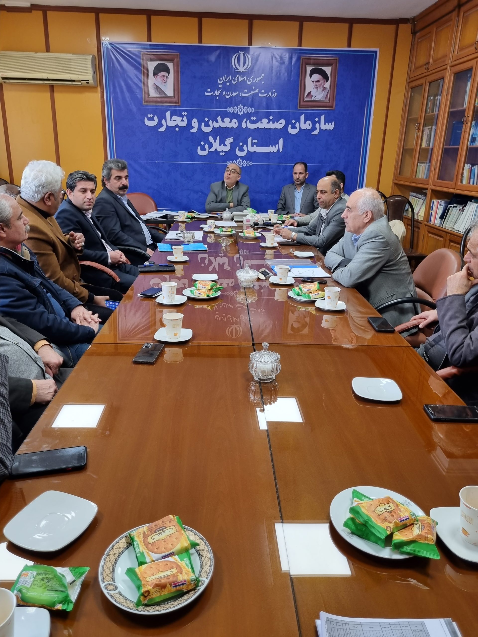 جلسه رؤسای سازمان ها و اتحادیه استان گیلان